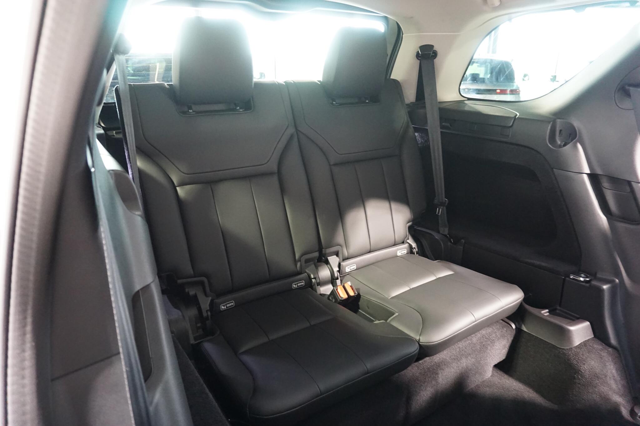 Land Rover Discovery 2.0 SD4 Landmark Edition SUV 5dr Diesel Auto 4WD Euro 6 (s/s) (240 ps)